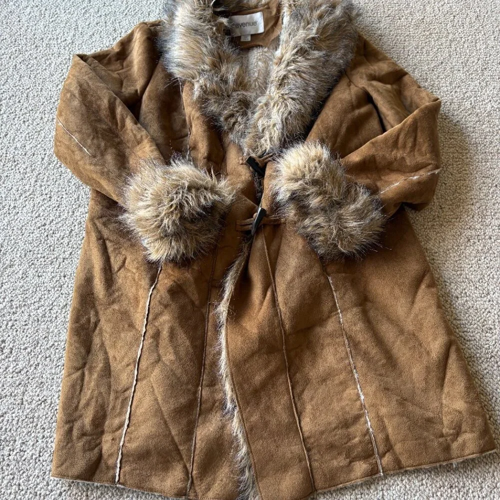 Avenue Faux Suede Shearling Coat – Penny Lane Style – Size 14/16 - Picture 2 of 11